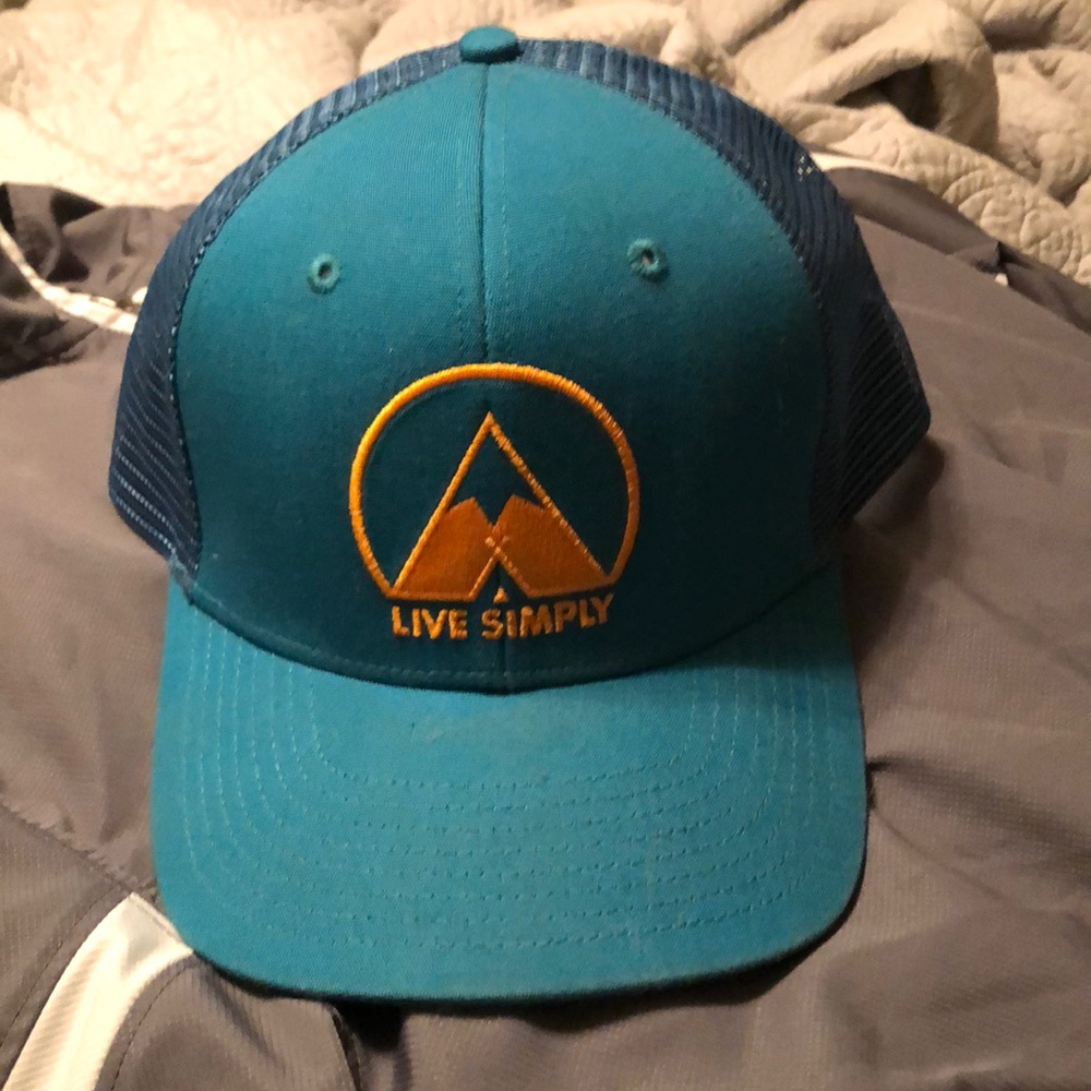 Patagonia Live Simply trucker hat